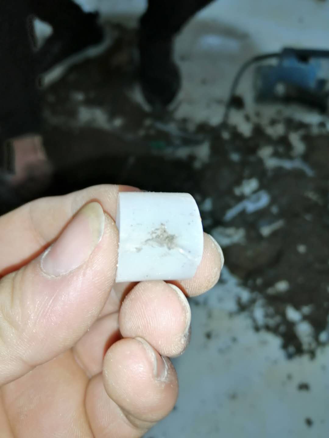 黔南家里地暖漏水了怎么办？